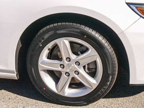 Used 2020 Chevrolet Malibu LS image 5