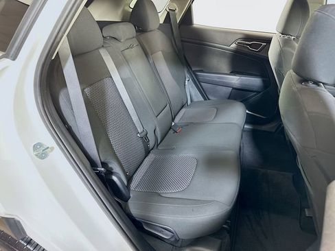Used 2023 Kia Sportage LX image 14