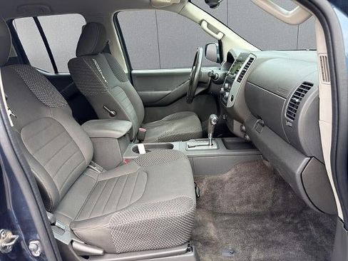 Used 2013 Nissan Frontier PRO-4X AWD/4WD image 16