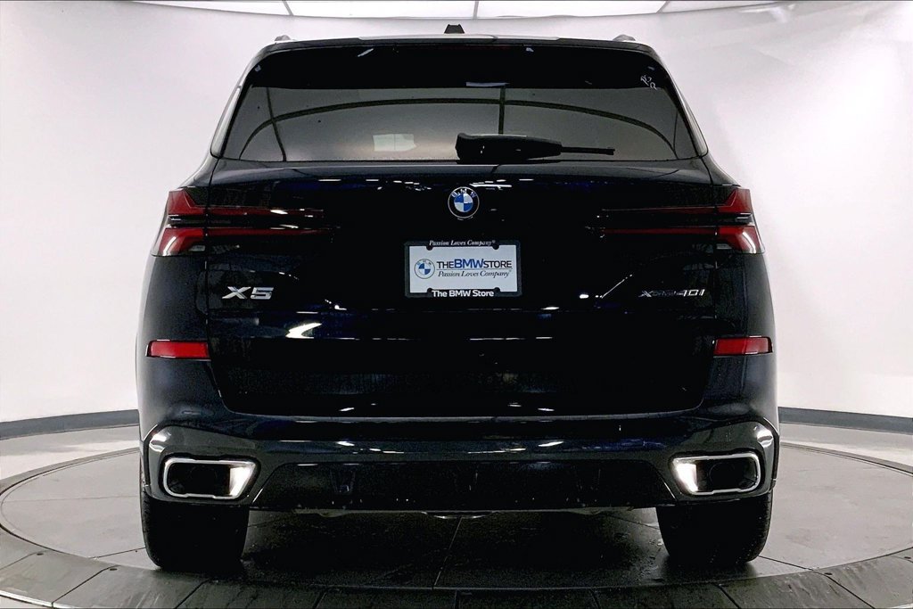 Certified 2024 BMW X5 xDrive40i w/ Executive Package AWD/4WD image 3