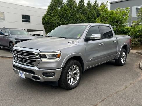 Used 2020 RAM 1500 Laramie AWD/4WD image 3