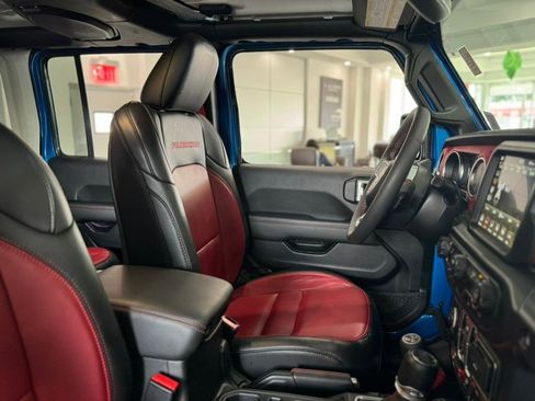 Used 2023 Jeep Wrangler Unlimited Rubicon 4xe image 21