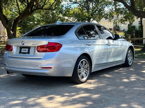 Used 2016 BMW 320i Sedan image 4