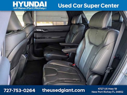 Used 2023 Hyundai Palisade Calligraphy image 20
