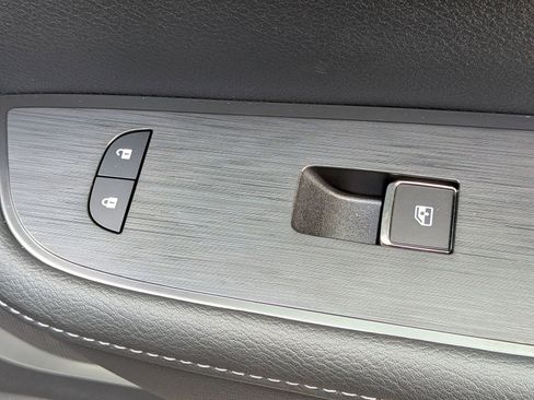 Used 2025 Nissan Armada Platinum Reserve image 39