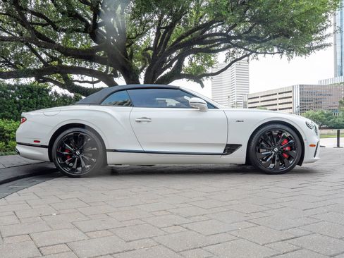 Used 2024 Bentley Continental GT Azure AWD/4WD image 5