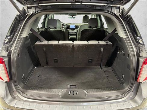 Used 2023 Ford Explorer XLT w/ Equipment Group 202A RWD image 18