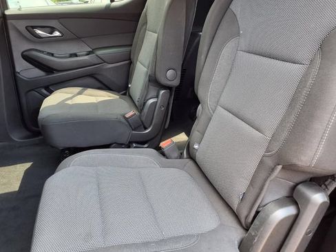 Used 2023 Chevrolet Traverse LT AWD/4WD image 7