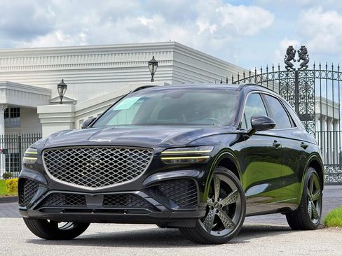 Used 2023 Genesis GV70 2.5T w/ Sport Prestige Package AWD/4WD image 2