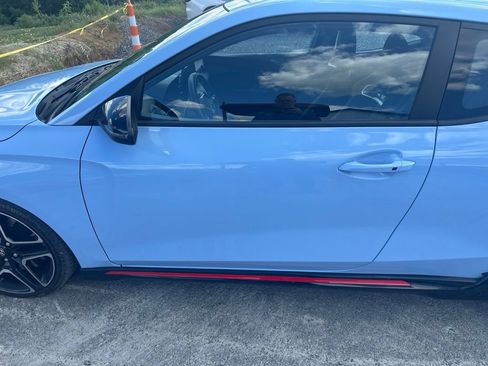 Used 2022 Hyundai Veloster N FWD image 2