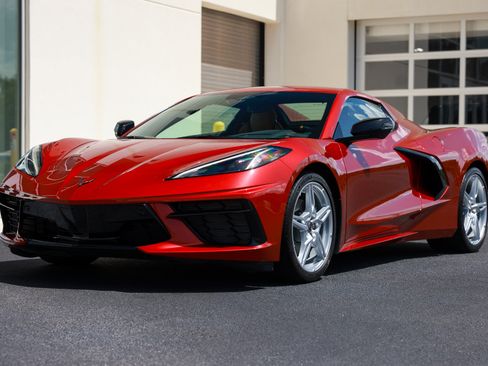 Used 2024 Chevrolet Corvette Stingray Preferred Conv w/ 2LT RWD image 21