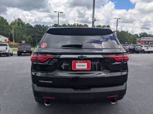 Used 2022 Chevrolet Traverse LS FWD image 6