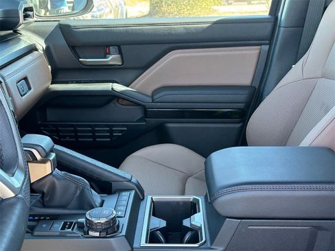 New 2025 Toyota 4Runner Limited image 10