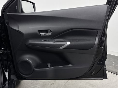 Used 2023 Nissan Kicks SV FWD image 31