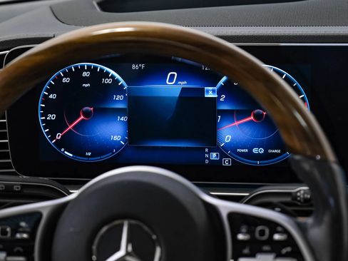 Used 2020 Mercedes-Benz GLS 580 4MATIC image 13