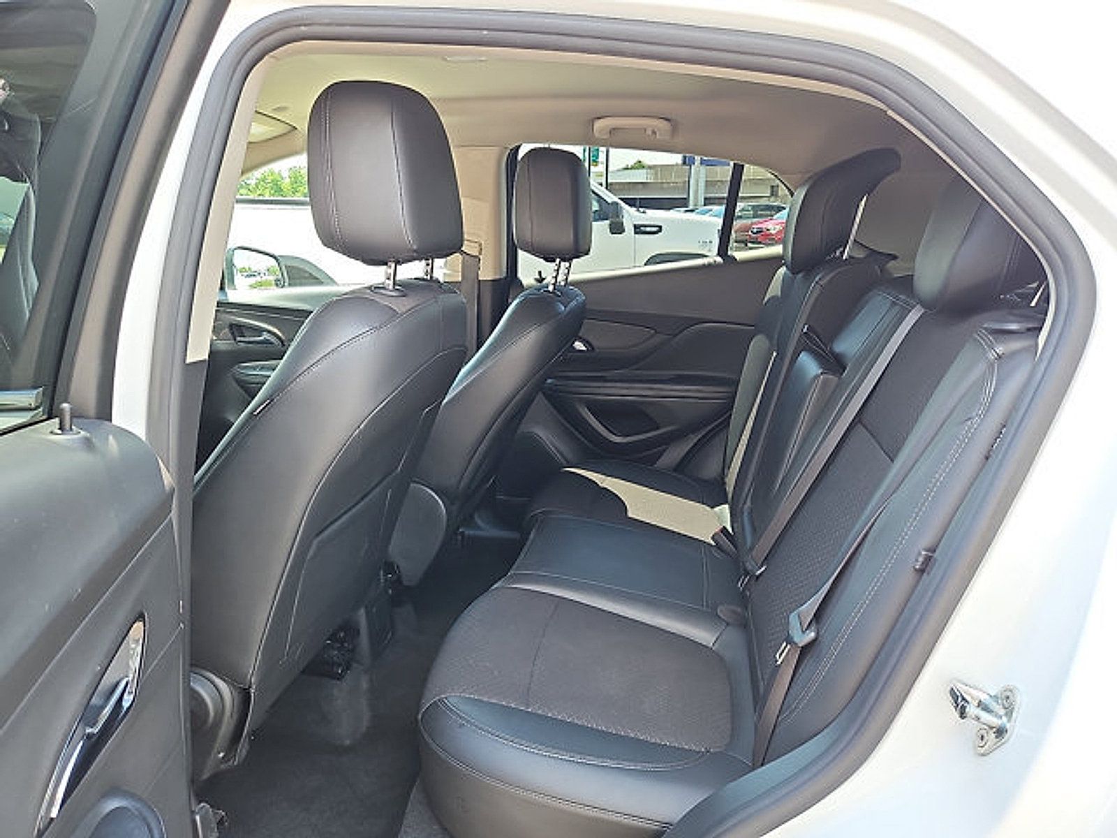 Used 2019 Buick Encore Preferred AWD/4WD image 12