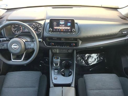Certified 2023 Nissan Rogue SV FWD image 15