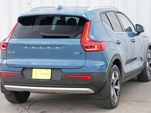 Used 2023 Volvo XC40 B5 Ultimate image 53