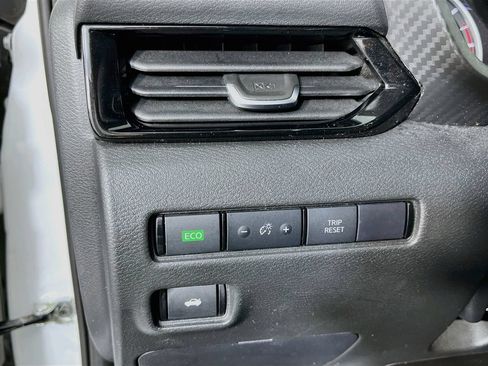 Used 2024 Nissan Sentra SV FWD image 13