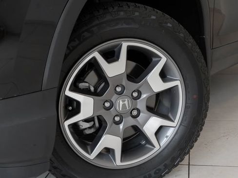Certified 2022 Honda Passport TrailSport image 2