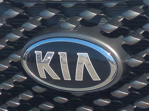Used 2017 Kia Sorento SX AWD/4WD image 12