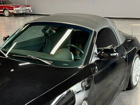 Used 2007 BMW Z4 3.0i RWD image 9
