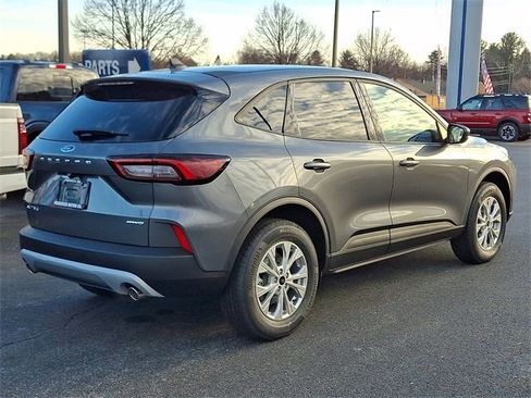 New 2026 Ford Escape Active image 3