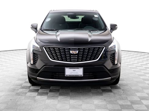 Certified 2023 Cadillac XT4 Premium Luxury w/ Cold Weather Package image 10
