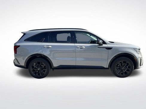 Used 2023 Kia Sorento SX AWD/4WD image 4
