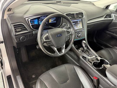 Used 2014 Ford Fusion Titanium image 4