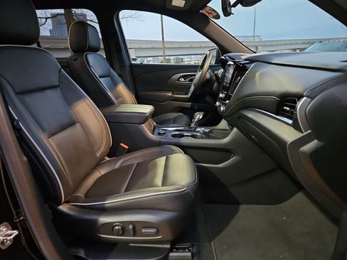 Used 2023 Chevrolet Traverse Premier w/ Redline Edition image 23