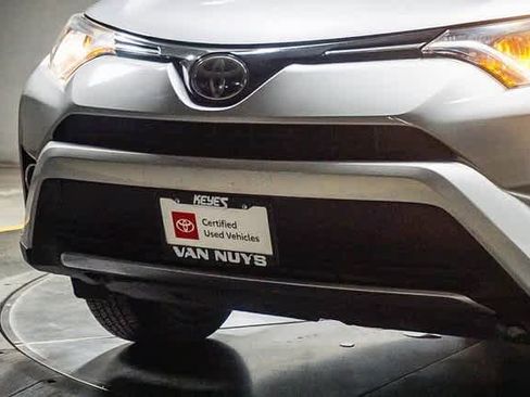 Certified 2017 Toyota RAV4 XLE image 6