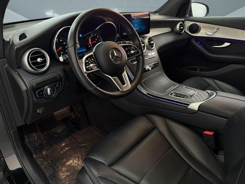 Certified 2022 Mercedes-Benz GLC 300 image 4