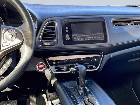 Used 2021 Honda HR-V EX image 9