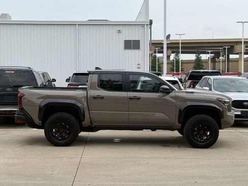 Used 2025 Toyota Tacoma TRD Pro AWD/4WD image 3