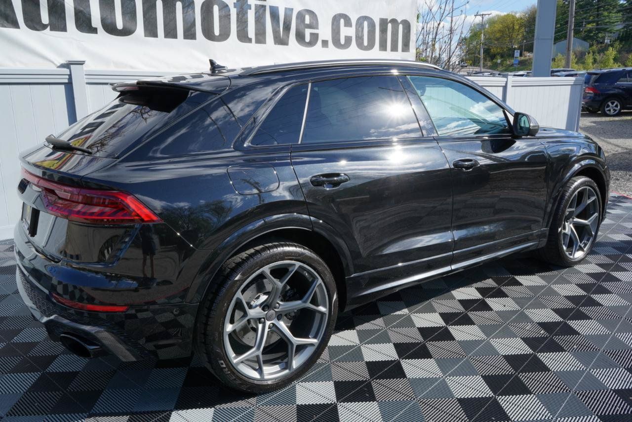Used 2023 Audi RS Q8 AWD/4WD image 5