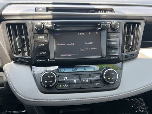Used 2017 Toyota RAV4 XLE w/ Carpet Mat Package FWD image 27