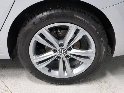 Used 2024 Volkswagen Jetta SE image 19