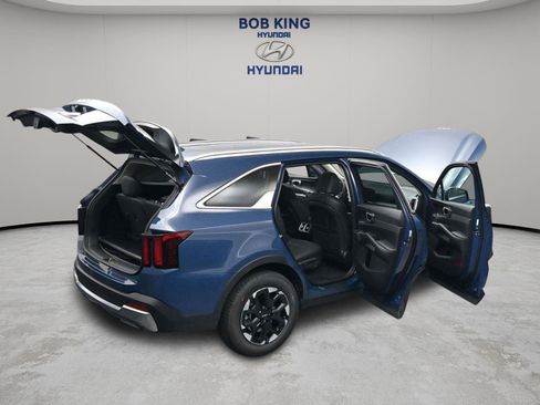New 2026 Kia Sorento S w/ S Panoramic Sunroof Package FWD image 18