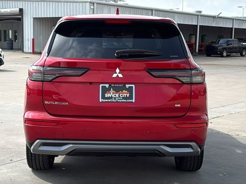 Used 2025 Mitsubishi Outlander SE AWD/4WD image 6