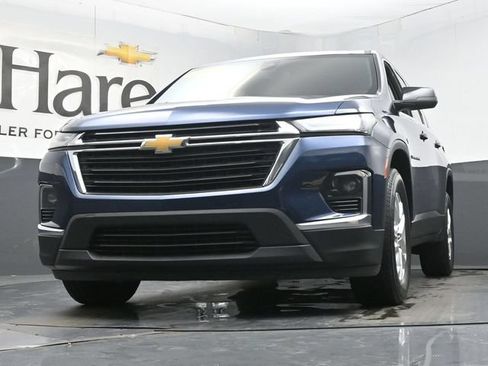 Used 2022 Chevrolet Traverse LS FWD image 58