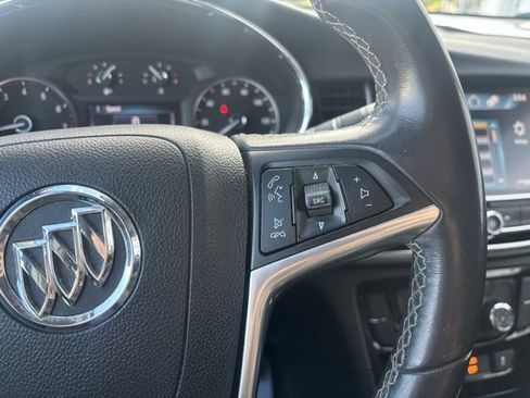 Used 2020 Buick Encore Preferred image 17