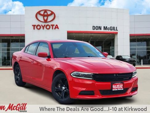 Used 2022 Dodge Charger SXT w/ Leather Interior Group RWD image 1
