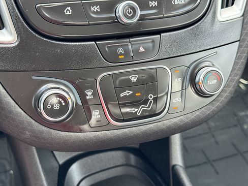 Used 2023 Chevrolet Malibu RS FWD image 18
