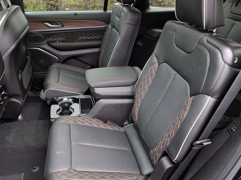 New 2025 Jeep Grand Cherokee L Summit image 25