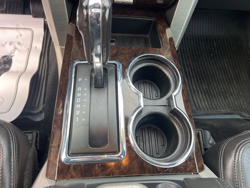 Used 2013 Ford F150 Platinum image 31