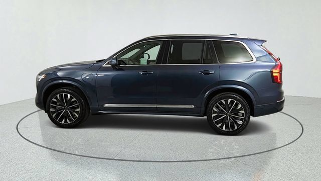 New 2026 Volvo XC90 T8 Plus w/ Protection Package AWD/4WD image 4
