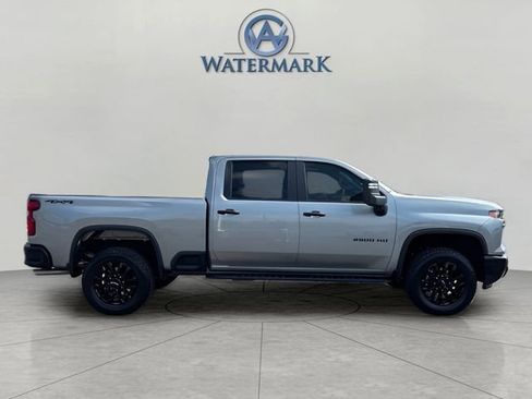 Used 2026 Chevrolet Silverado 2500 Custom w/ Custom Value Package image 6