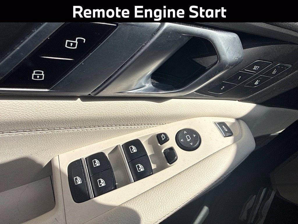 Used 2022 BMW X5 xDrive40i w/ M Sport Package AWD/4WD image 13