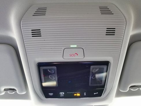 New 2026 Volkswagen Tiguan SE image 29